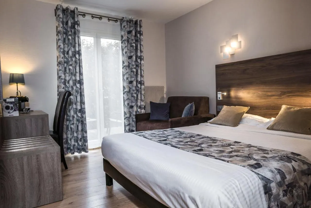 Logis Hotel Le Petit Casset La Boisse 3*,  France