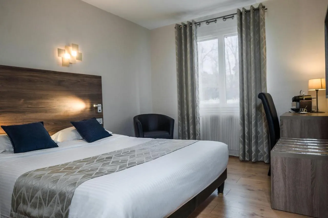 Logis Hotel Le Petit Casset La Boisse