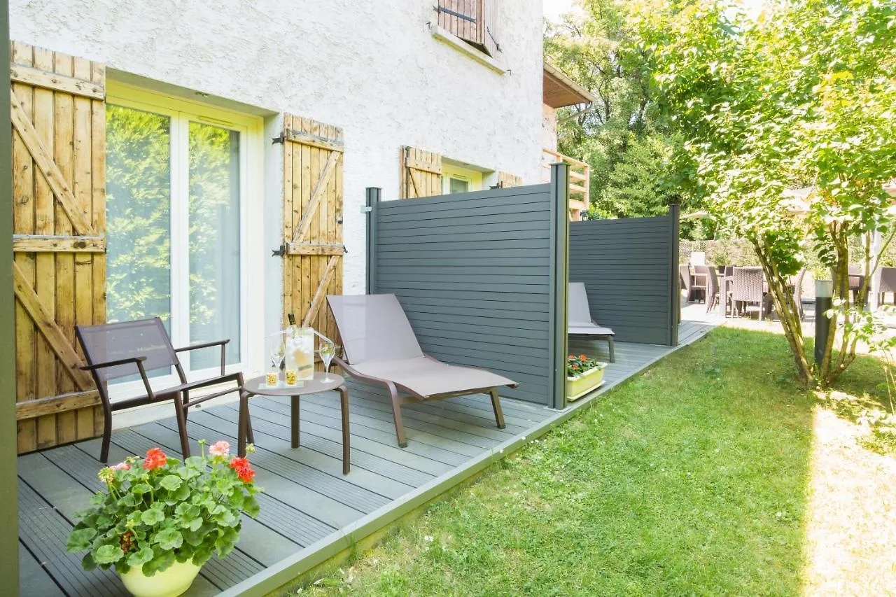 ***  Logis Hotel Le Petit Casset La Boisse France