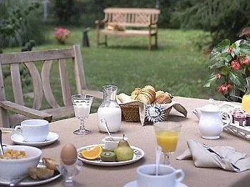 Logis Hotel Le Petit Casset La Boisse 3*,