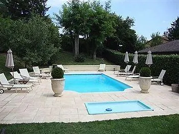 Logis Hotel Le Petit Casset La Boisse