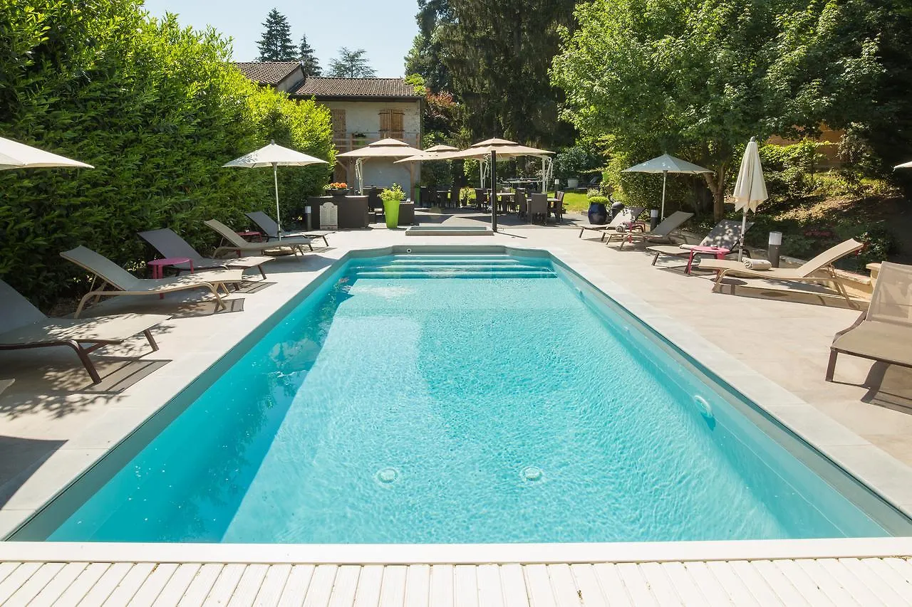 Logis Hotel Le Petit Casset La Boisse