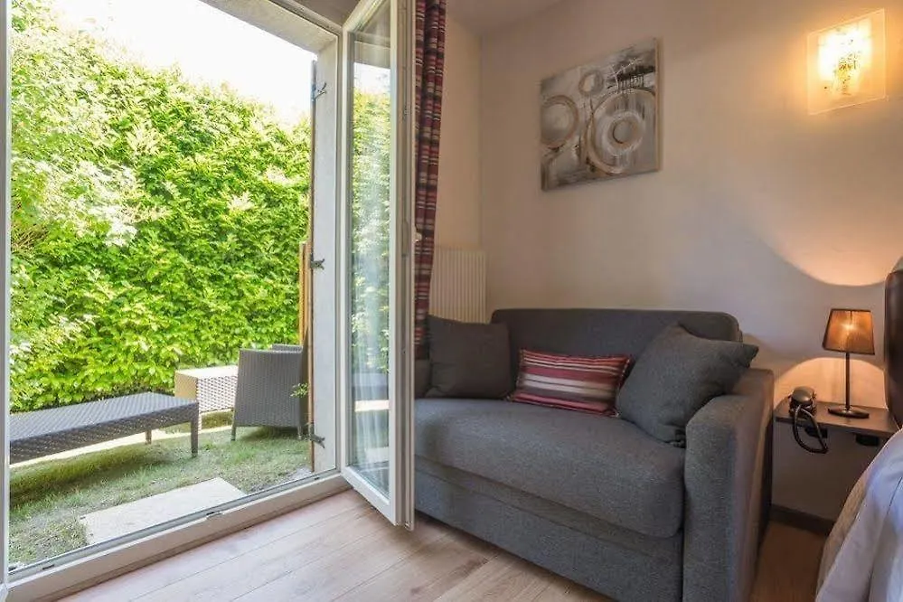 Logis Hotel Le Petit Casset La Boisse