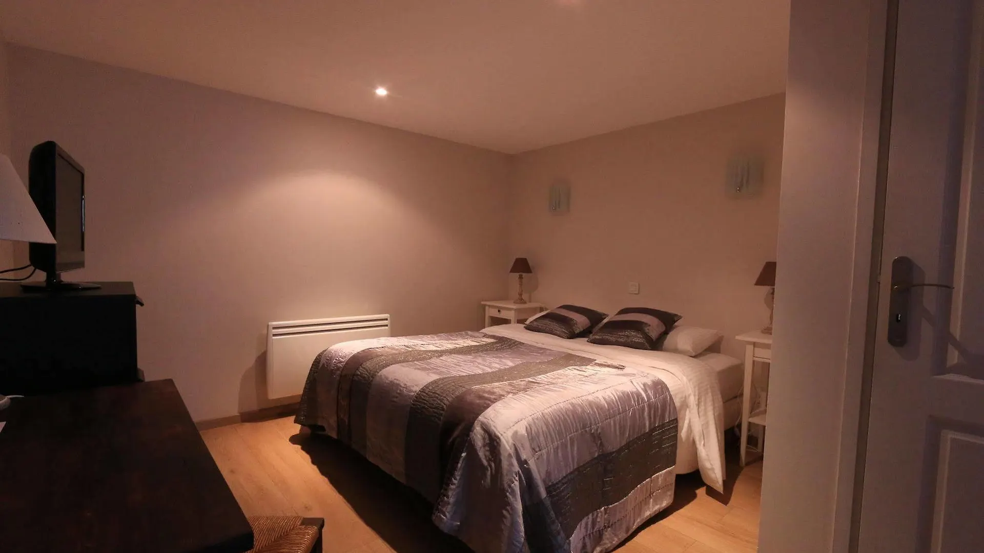 Logis Hotel Le Petit Casset La Boisse