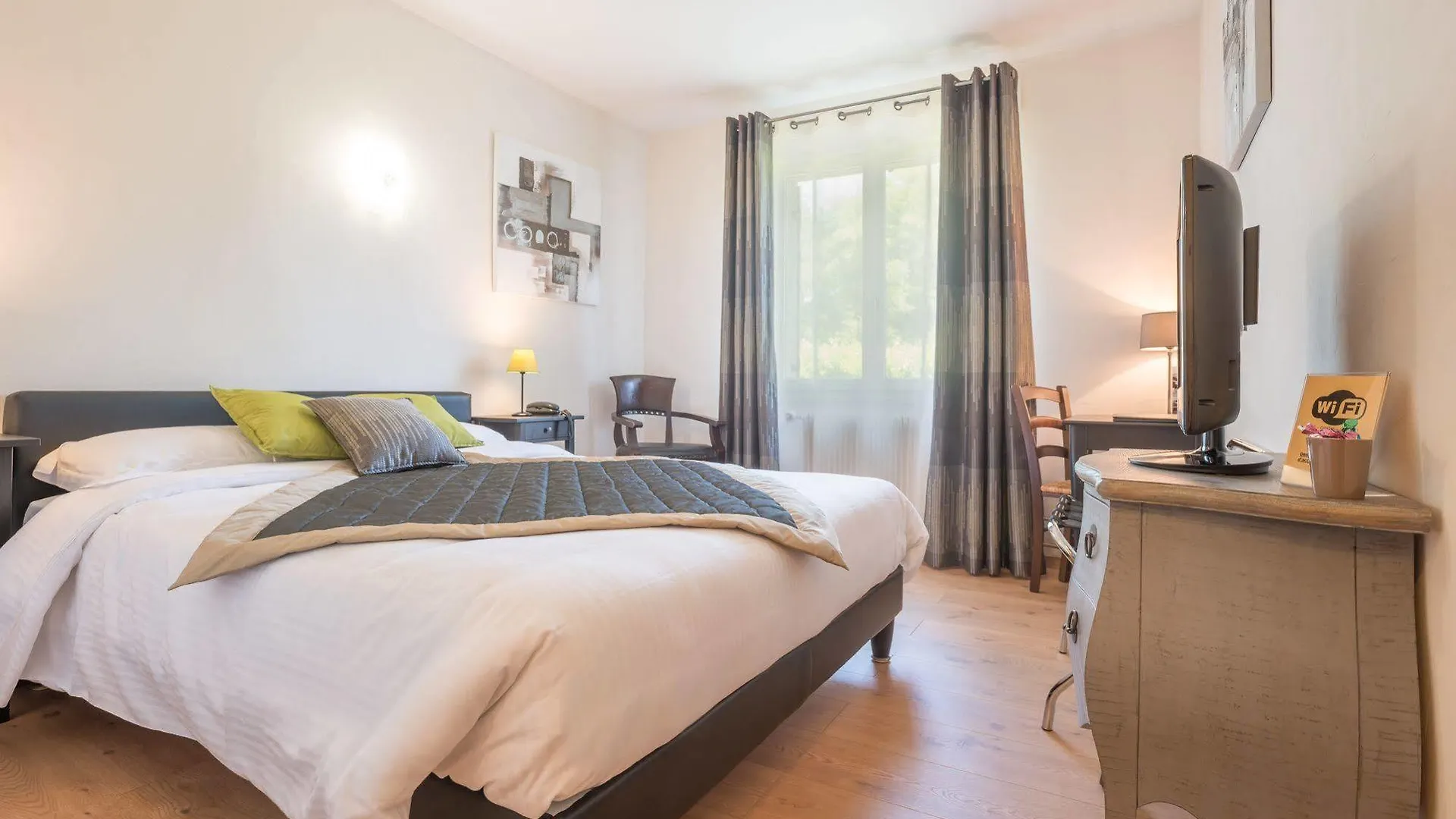 Logis Hotel Le Petit Casset La Boisse