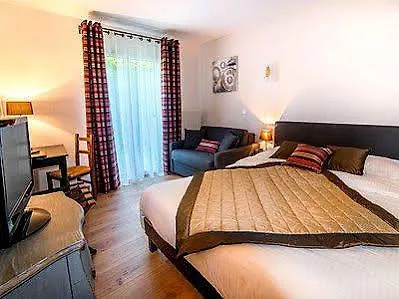 Logis Hotel Le Petit Casset La Boisse