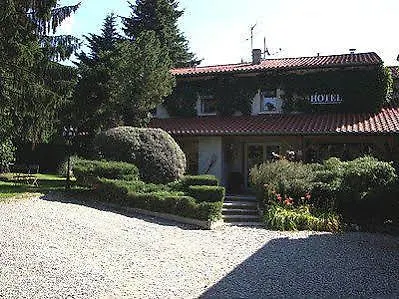 Logis Hotel Le Petit Casset La Boisse